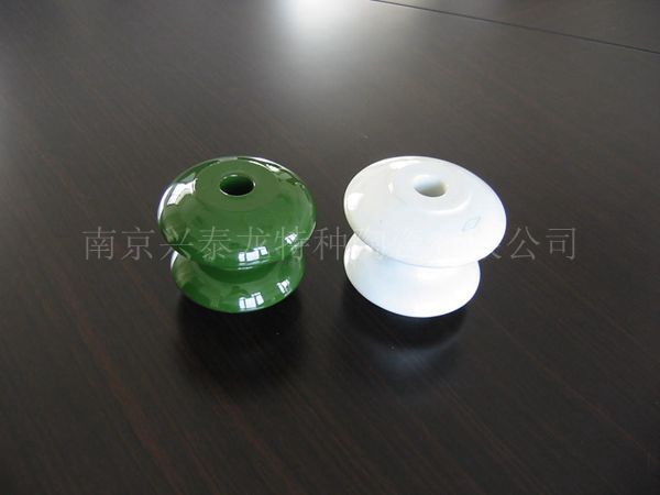 小绝缘子